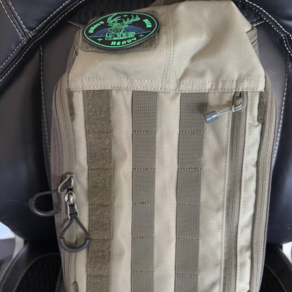 5.11 Sling Bag, approx 10L, green, ambidextrous, velcro, many zips, morale patch